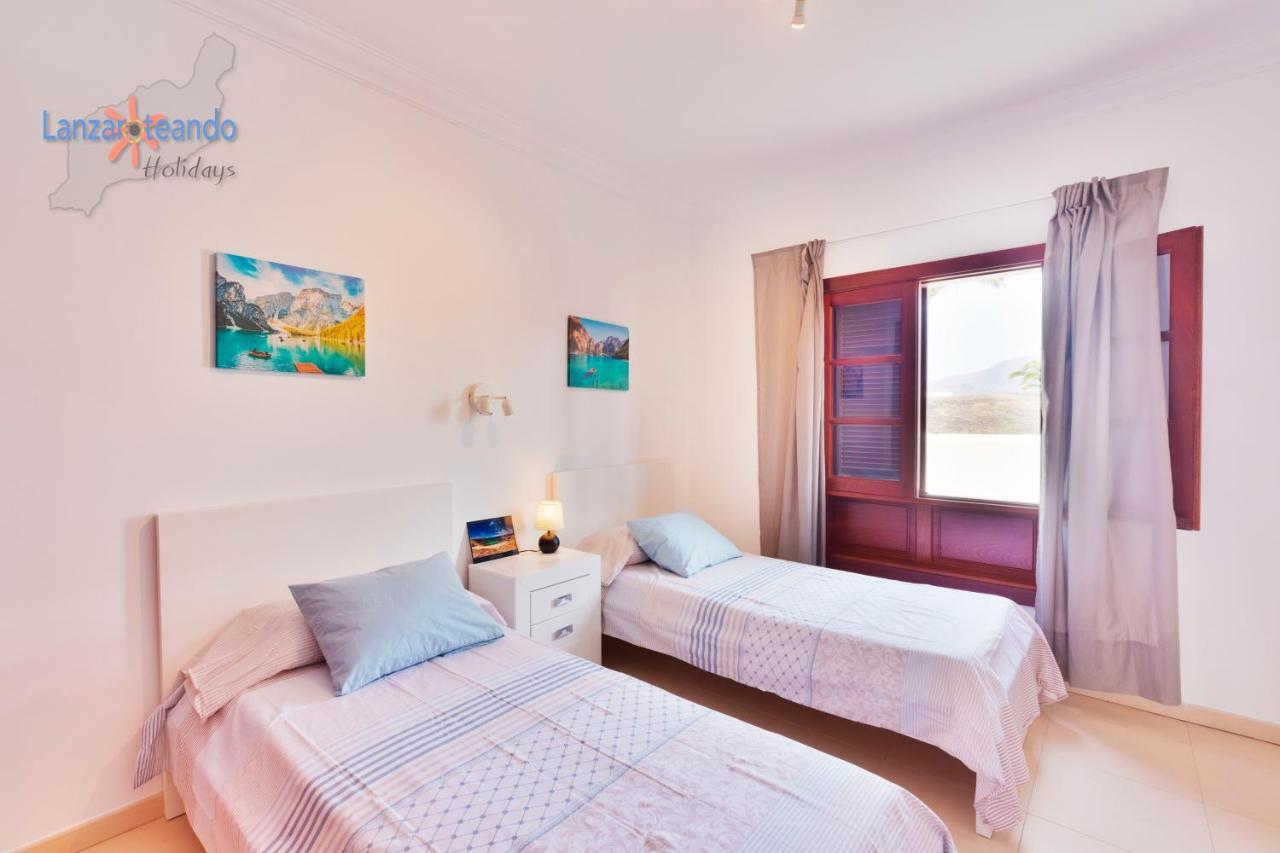 Vivienda Vacacional Casa Ciara Плая Бланка Екстериор снимка